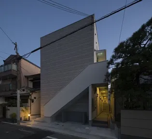 兵庫県尼崎市立花町4【アパート】の外観