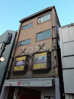 関萬ビル【4階】の外観