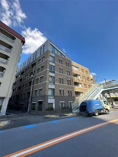 ミリアレジデンス乃木坂【5階】の外観