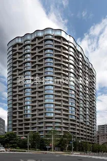 パークコート神宮北参道ザタワー【8階】の外観