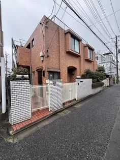 サンハイム【2階】の外観