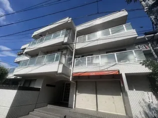 ビーネサイネリア【1階】の外観