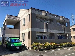 クィーンズコートB棟【1階】の外観