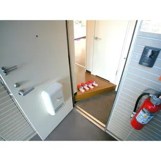 ラ・セゾン【1階】の玄関