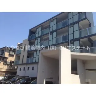 ピースフル【3階】の外観