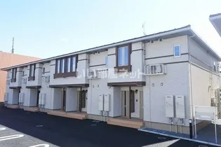 群馬県伊勢崎市山王町【アパート】の外観