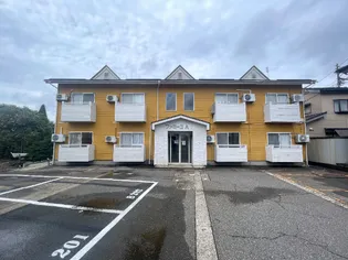 ファミーユA【1階】の外観