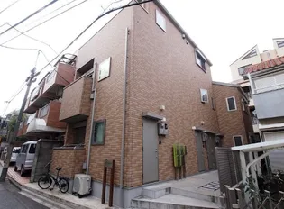 クレール西新宿【3階】の外観