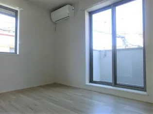 メゾン高台【2階】の居間