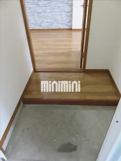 アーデルM【3階】の玄関