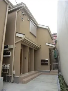 東京都新宿区大京町【アパート】の外観