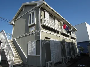 グリーンパーク【2階】の外観