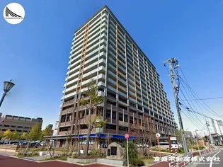 ロイヤルパークスER万代【11階】の外観