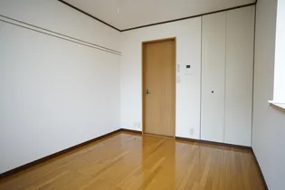 ミンキハイツ【1階】の居間