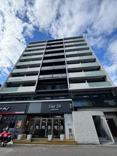 愛知県名古屋市西区新道1【マンション】の外観