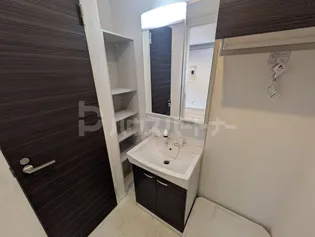 タウニーハウス【2階】の内装