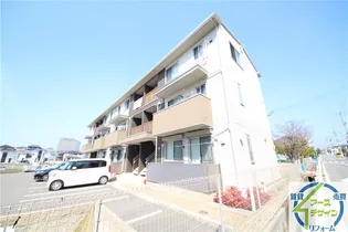 グランアヴァンティII【2階】の外観