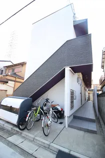 アルファ・I【1階】の外観