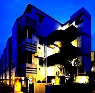 東京都新宿区榎町【マンション】の外観