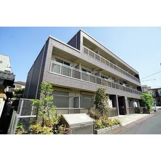 グラン・ブルー反町【2階】の外観