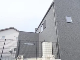 グランジュネスの画像