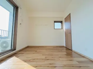 ルサンク尼崎東【3階】の内装