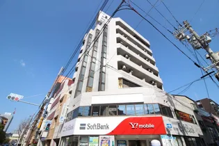 パレロイヤルビル【6階】の外観