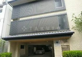 シュシュパルク六条院【3階】の外観