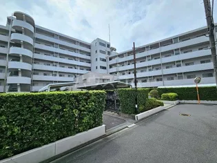 目黒本町マンション【1階】の外観