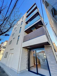 東京都中野区松が丘2【マンション】の外観