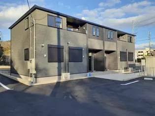 ソフィア ヌールの画像