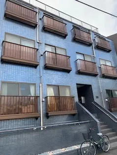 レジェンドIII【3階】の外観