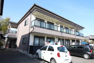 ベルコリ-ヌ杉本の外観