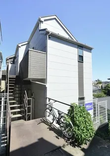 神奈川県横浜市西区境之谷【アパート】の外観