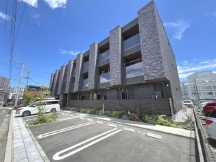 西浜田レジデンス【1階】の外観