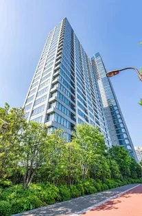 スカイフォレストレジデンス【7階】の外観