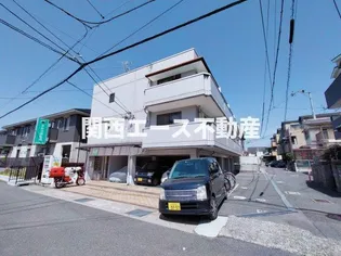 ラルゴ四条畷【2階】の外観