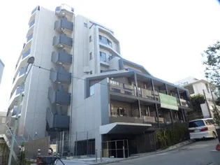 東京都港区南麻布1【マンション】の外観