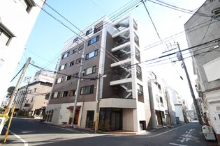 COURT CONDOHRの画像