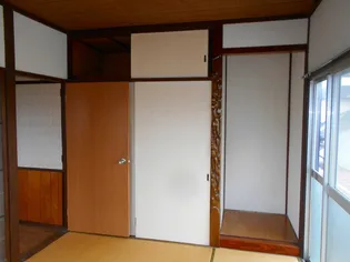 ウイングコートの内装