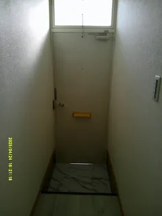 ロアリッジ【1階】の玄関