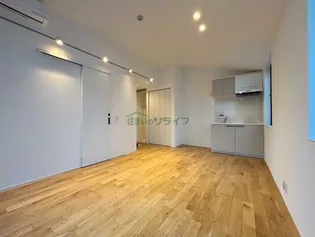 グランエッグス四谷S【1階】の居間