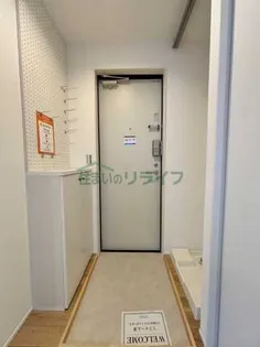 グランエッグス四谷S【1階】の玄関