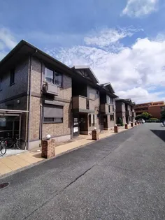 イファルジェンス【1階】の外観