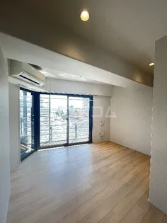 ニューガイアリルーム用賀No32【5階】の居間