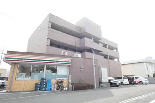 The TITTY【2階】の外観