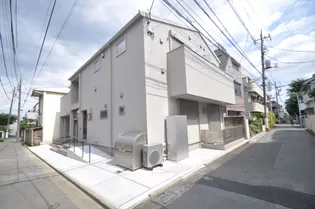 ポルトボヌール【2階】の外観