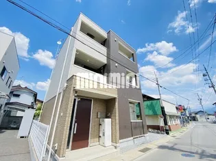 長野県長野市大字鶴賀【アパート】の外観