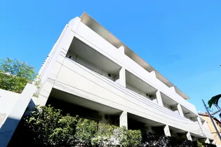 東京都新宿区早稲田南町【マンション】の外観