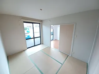 スプリングコート【2階】の居間